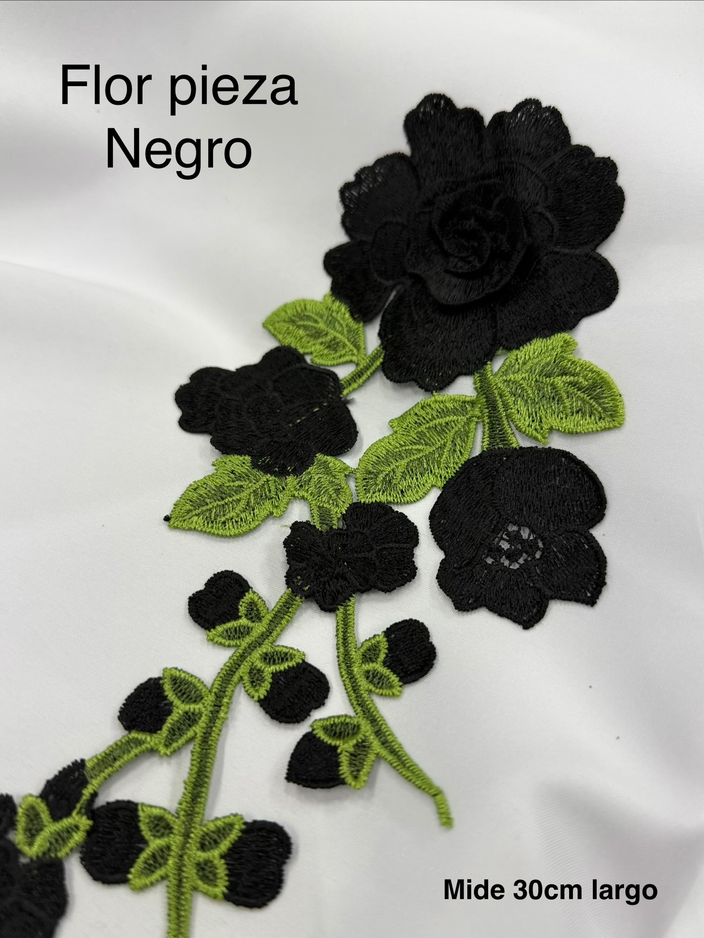 Pieza flor Negro