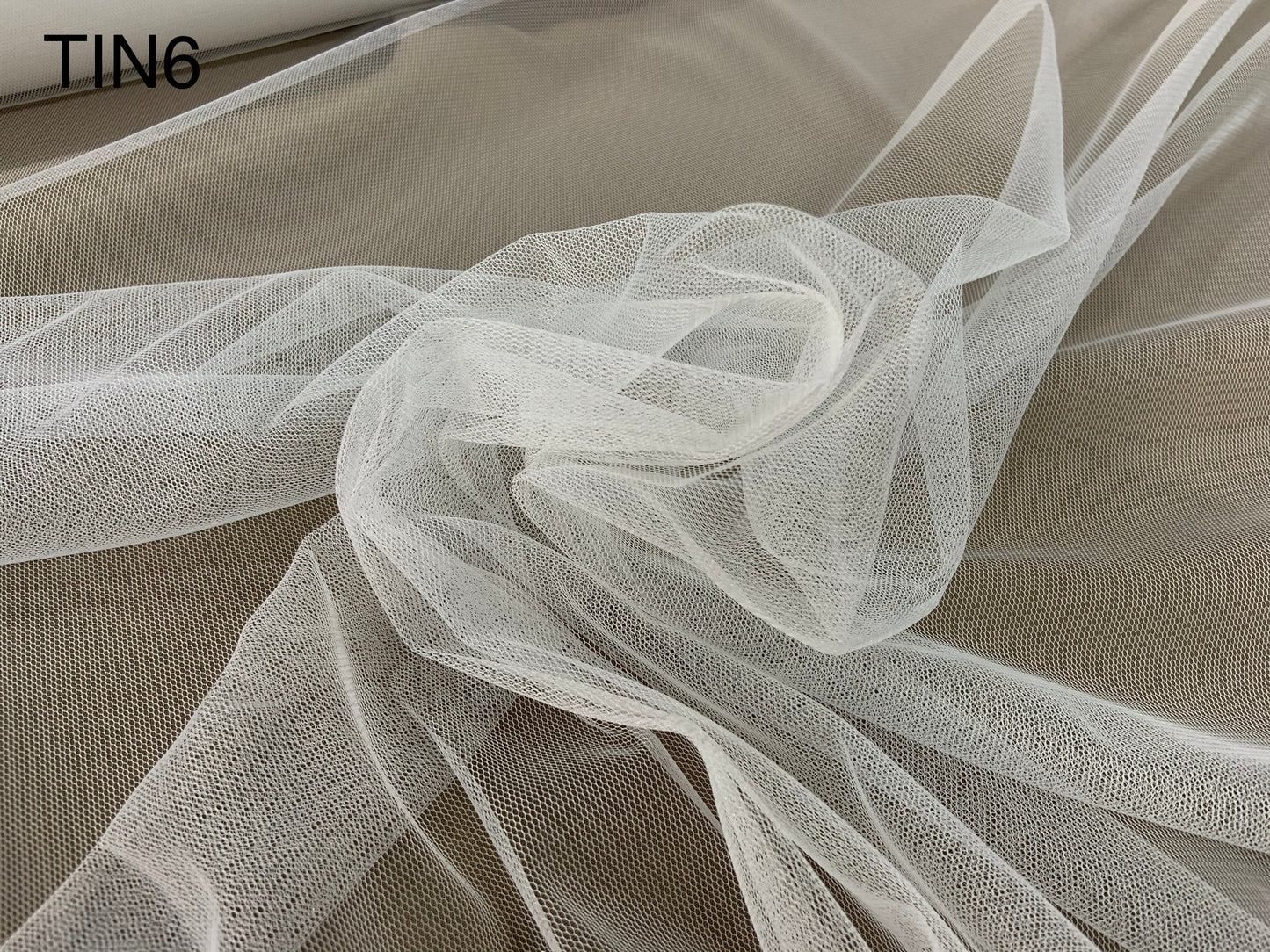 Tul inglés #6 Ivory