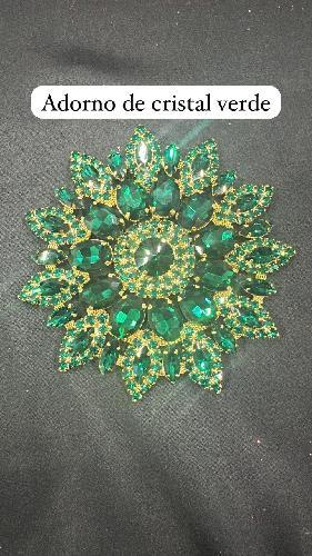 ADORNO DE CRISTAL VERDE