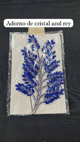ADORNO DE CRISTAL AZUL REY