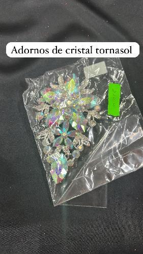 ADORNO DE CRISTAL TORNASOL