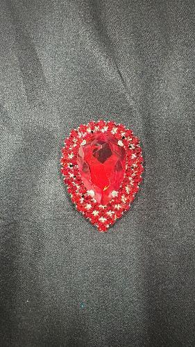 PIEDRA OVALADA ROJA
