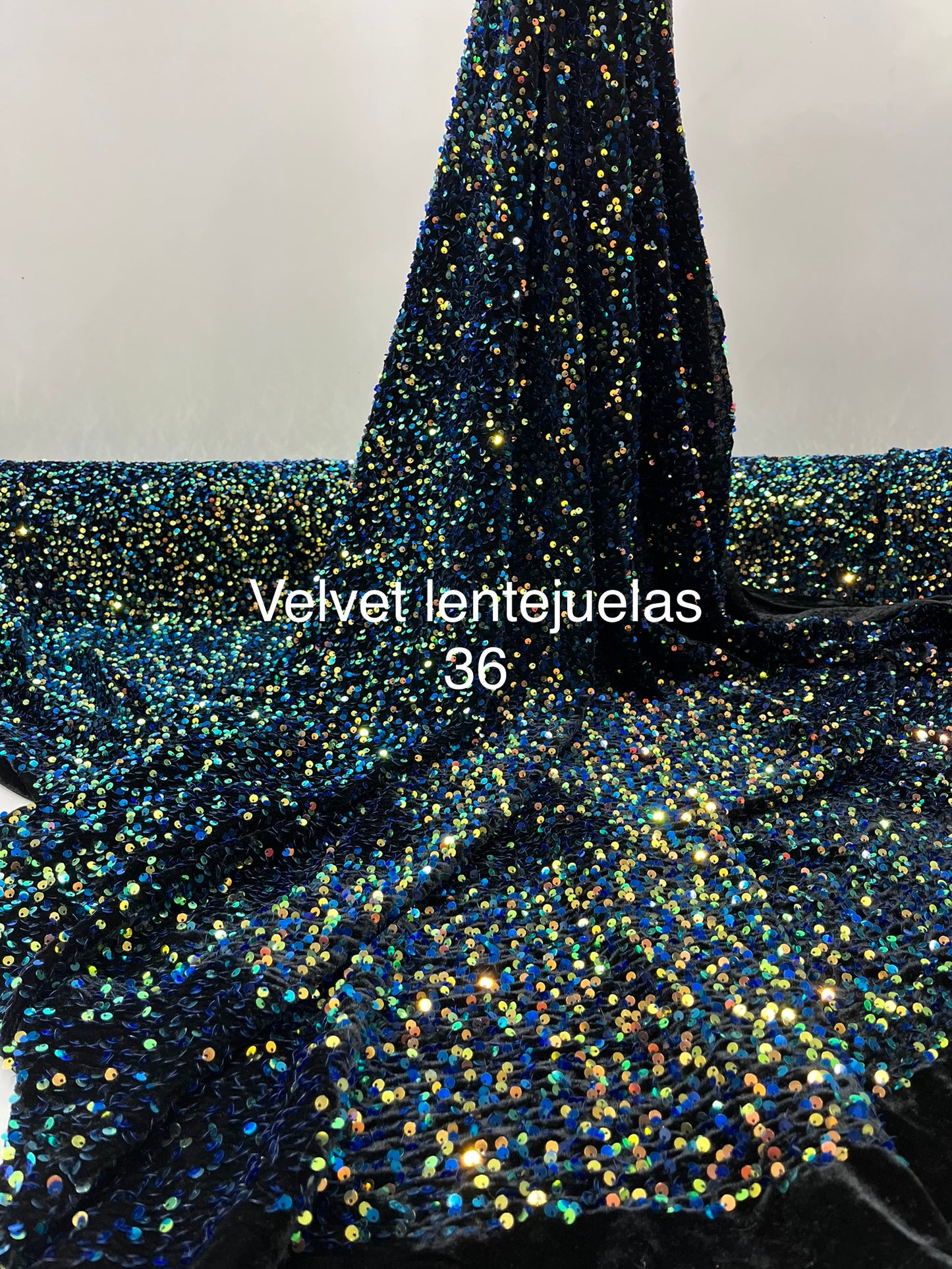 Velvet con lentejuelas 36