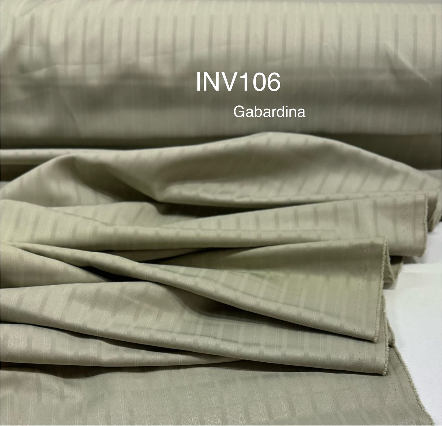 INV106 Gabardina