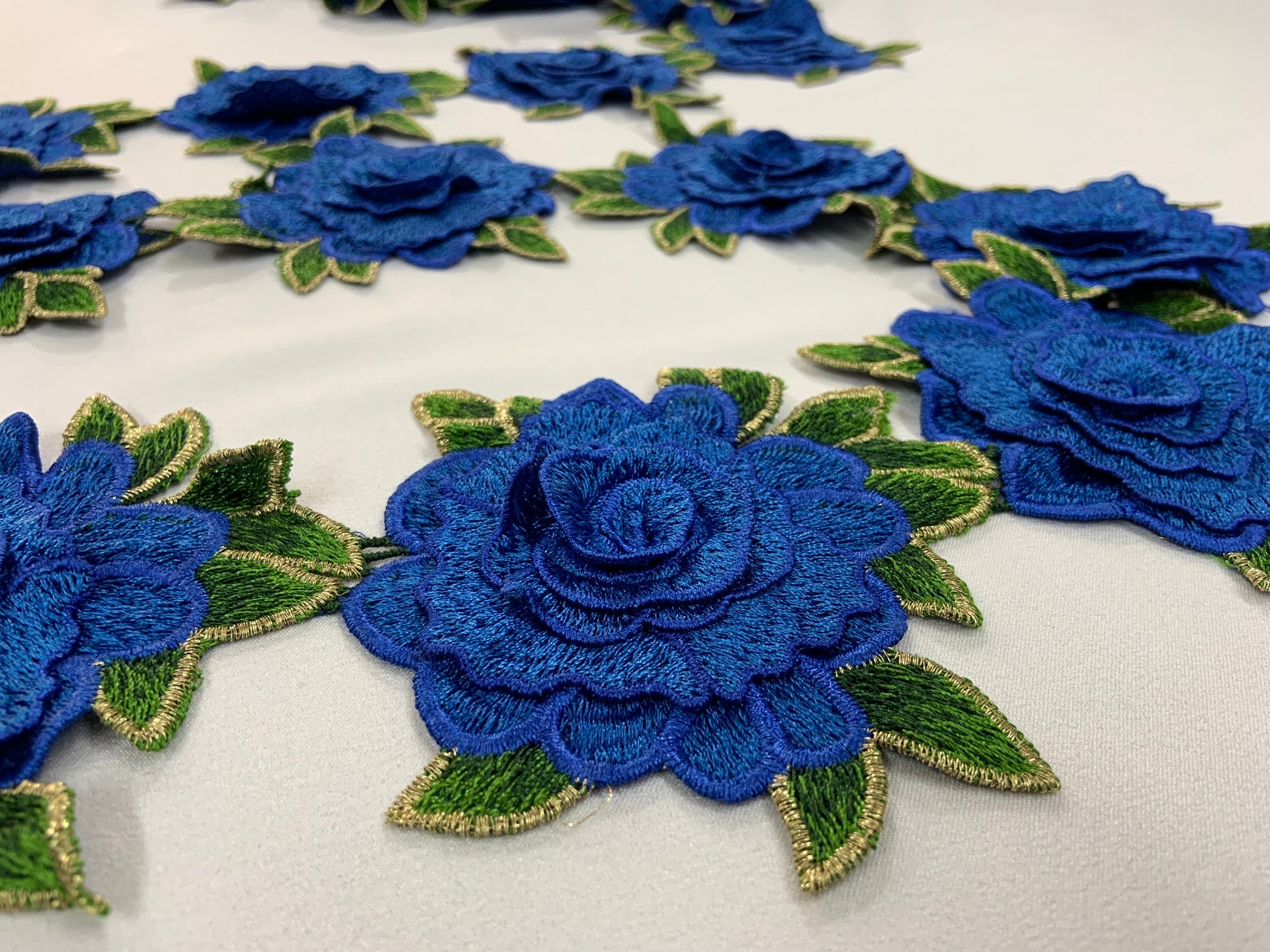 Guía de flores azul rey – Telas Costa Azul
