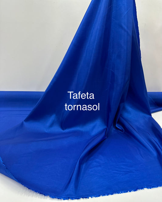 Muestra de tafeta satinada tornasol