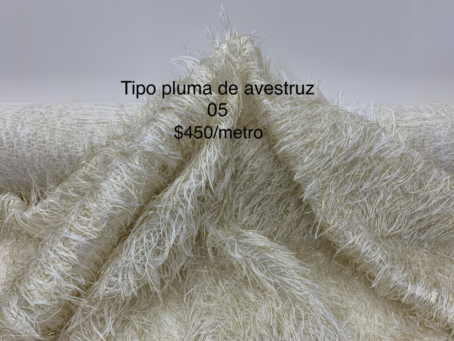 Tipo pluma avestruz 05