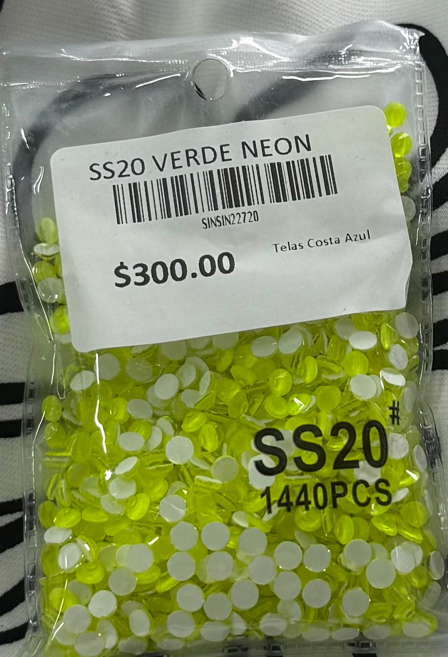 Bolsa Cristales SS20 Verde Neón